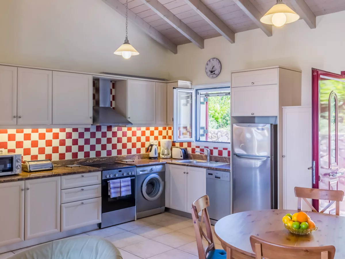 nona_niki_kefalonia_greece_3v