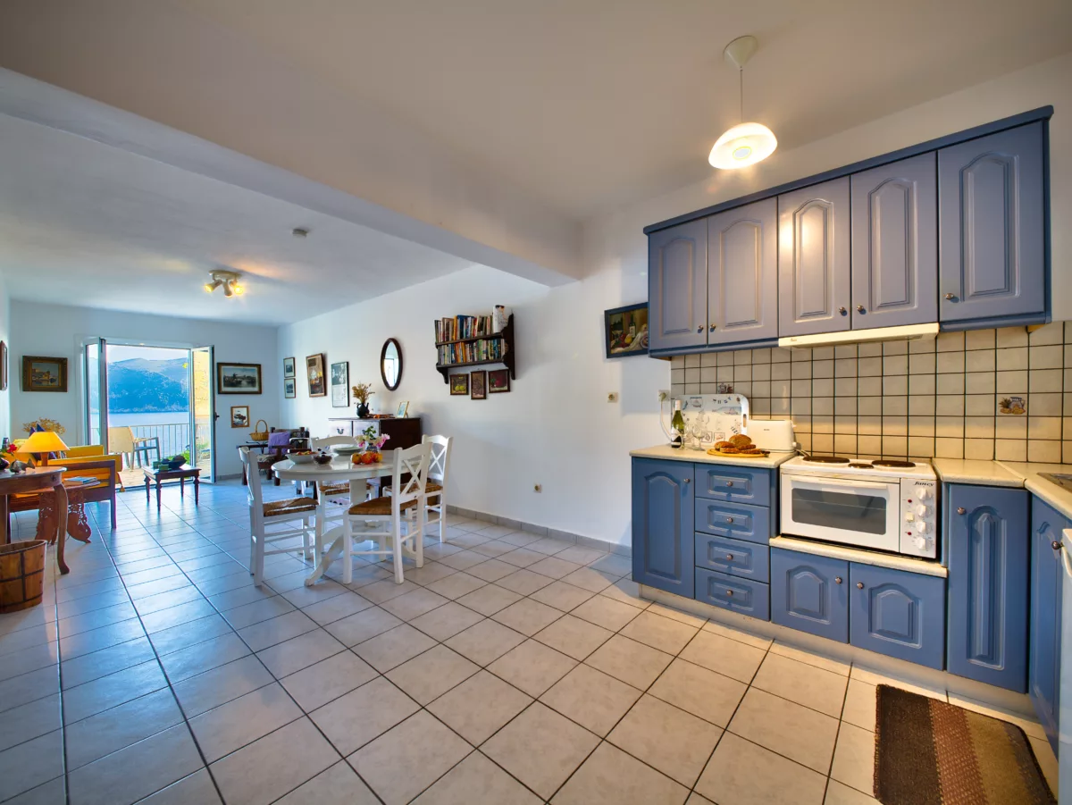 sea_path_assos_kefalonia_greece_3b